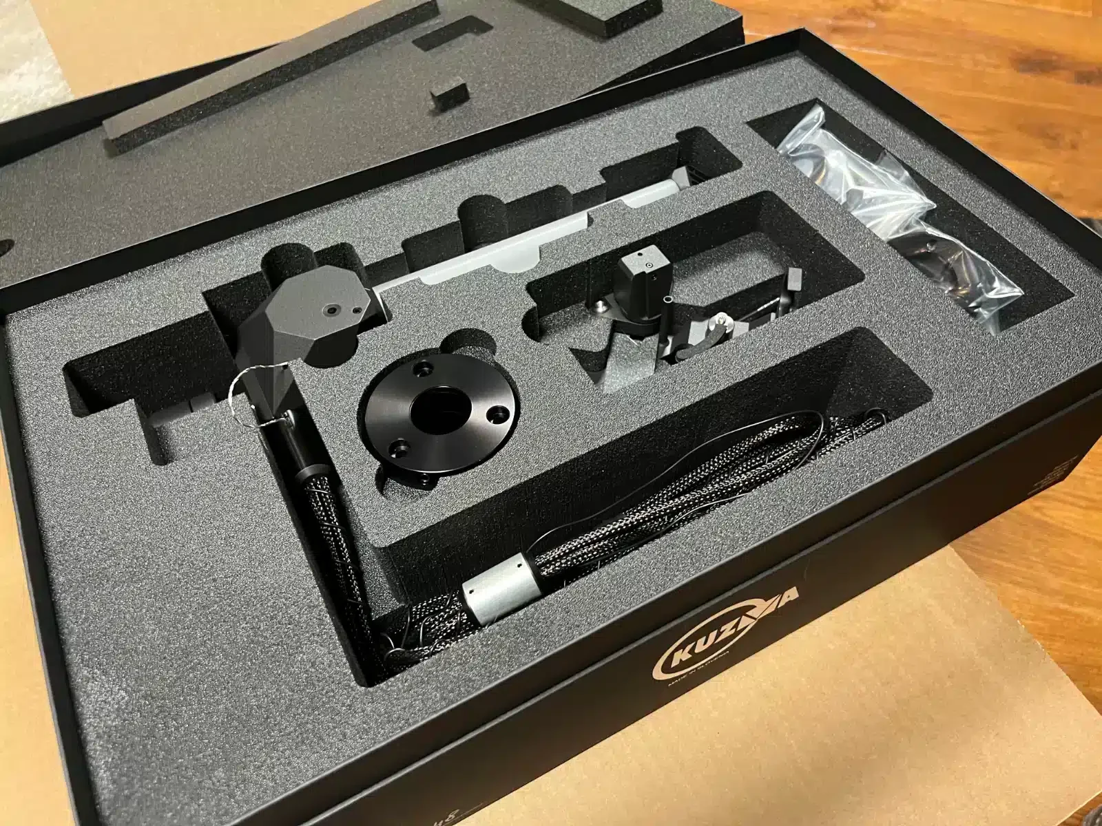 Kuzma DC XL + Safir 9