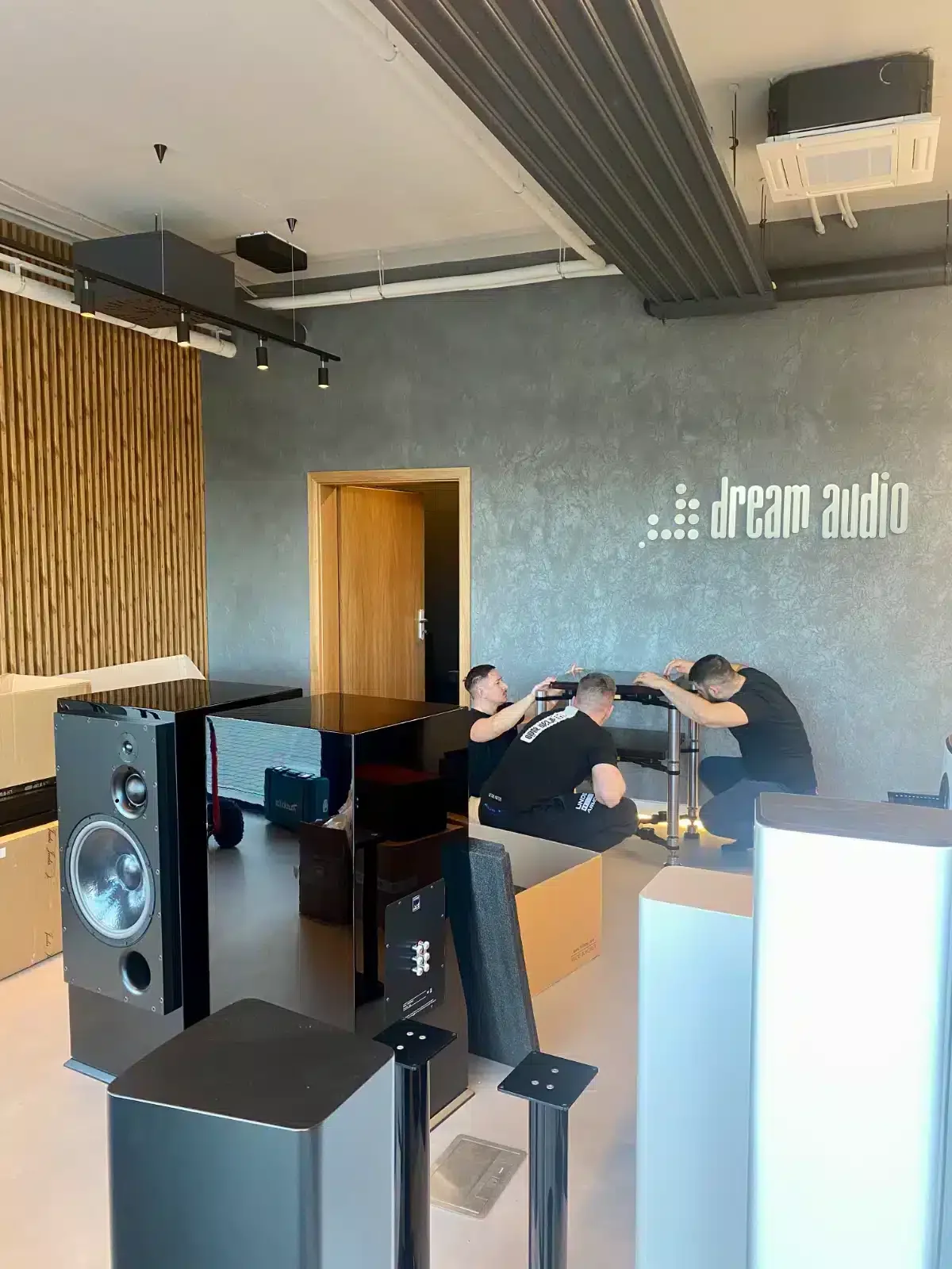 DreamAudio Showroom – Einrichtung 2022