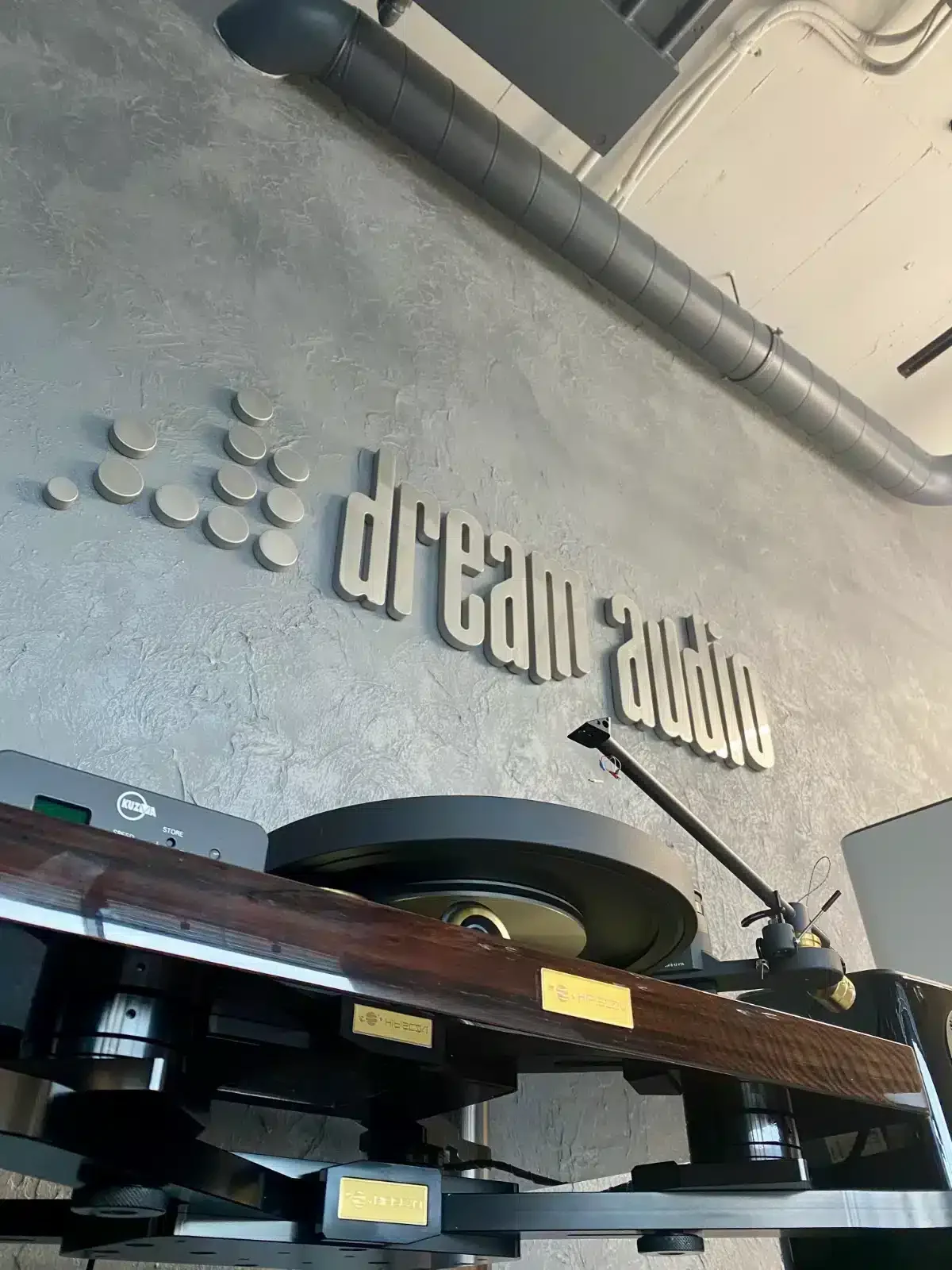 DreamAudio Showroom – Einrichtung 2022