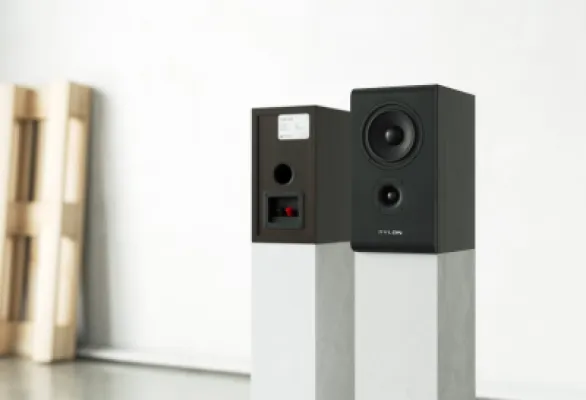 Regallautsprecher Pylon Audio Opal Sat Black