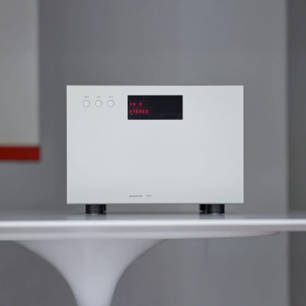 Power Amplifier Soulution 717 Power Amplifier