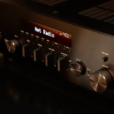 AV Procesor/Receiver Yamaha R-N600A Black