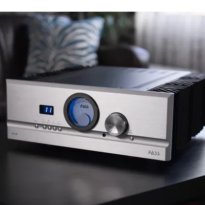 Integrierter Verstärker Pass Labs INT-60 Silver