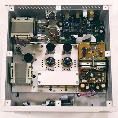 D/A Wandler Ypsilon Electronics DAC 1000 Silver