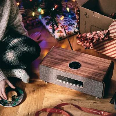 All-in-One Player Ruark Audio R3S Compact Music System Rich Walnut veneer