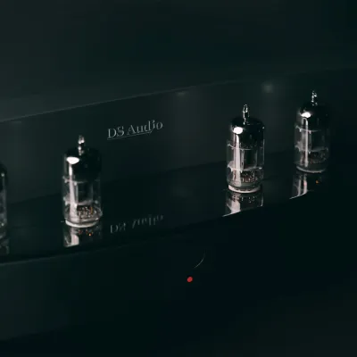 Phono Verstärker DS Audio TB-100 Tube Phono Equalizer Matte Silver