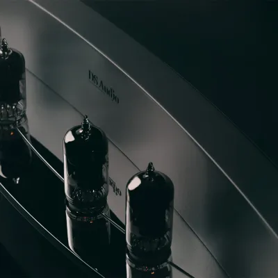 Phono Verstärker DS Audio TB-100 Tube Phono Equalizer Matte Silver