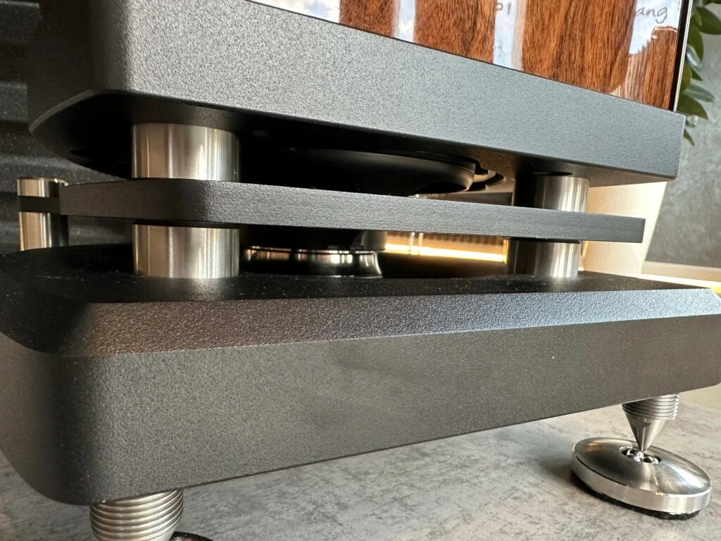 Wilson Benesch A.C.T. 3Zero
