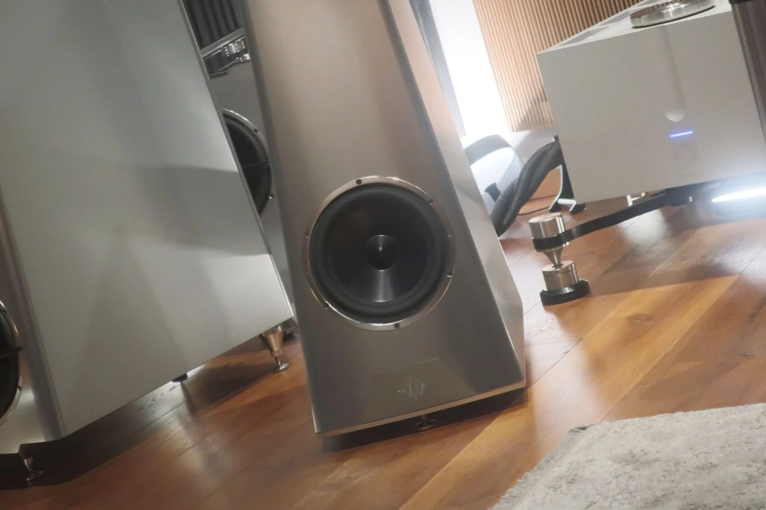 YG Acoustics Vantage 3