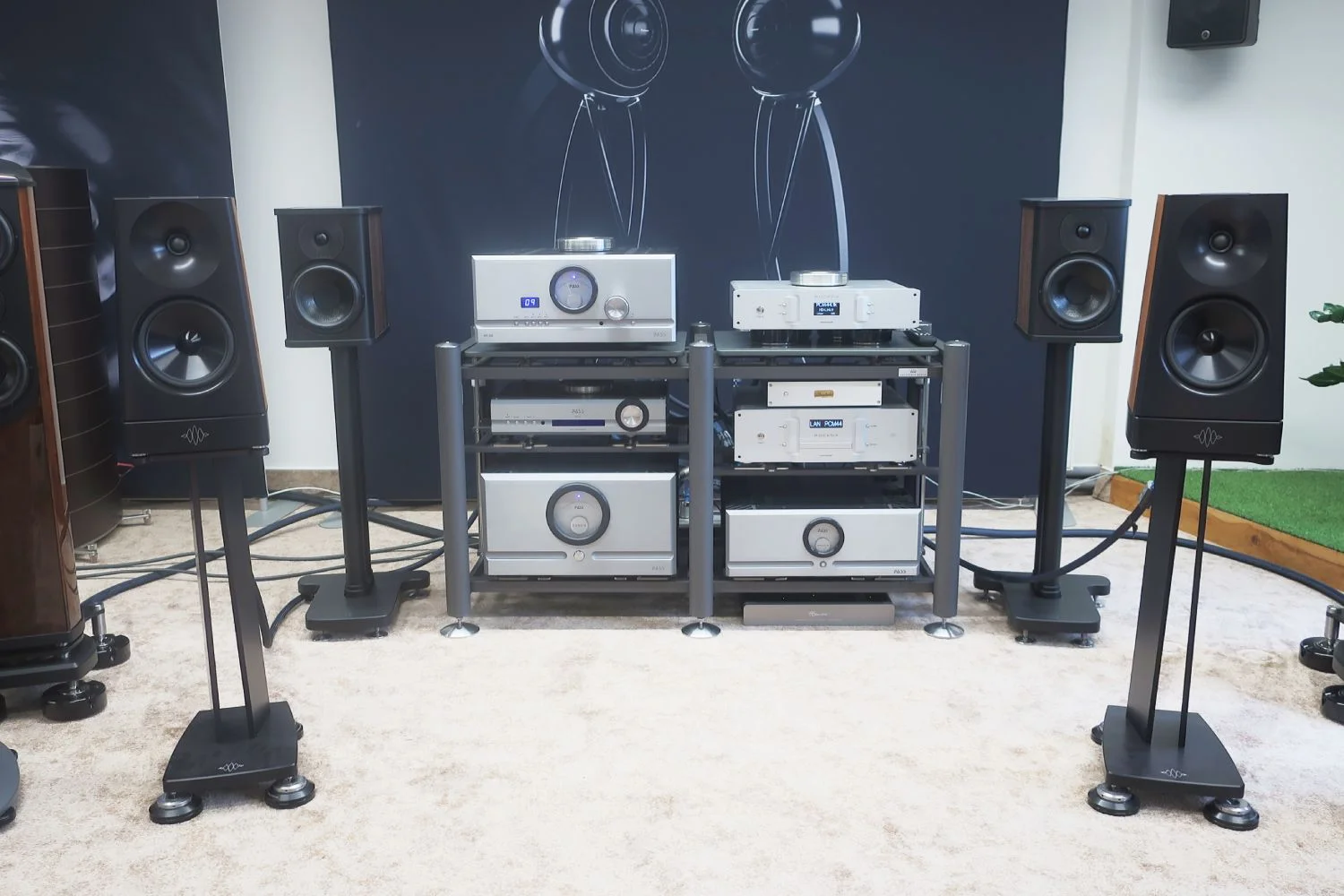 YG Acoustics Tor