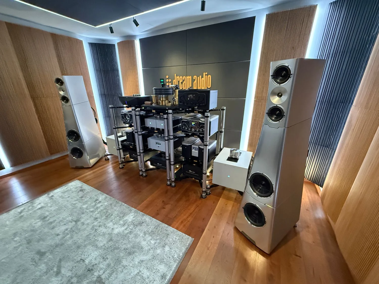 WADAX Atlantis Reference